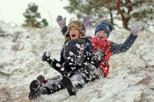 Раскраска дети играют зимой #32 #264026
