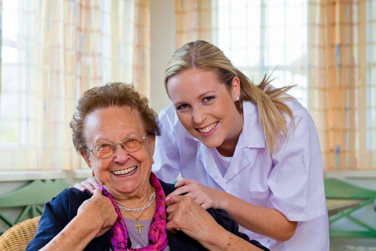 Мама с деменцией. Пожилой пациент. Общение с пожилыми. Сиделка для престарелых. Общение с пожилыми людьми.