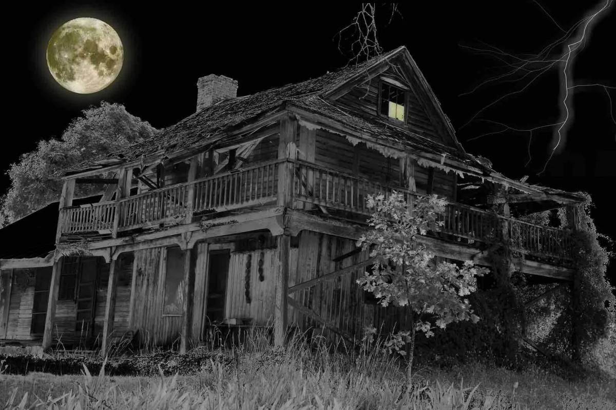 Дом с привидениями #3