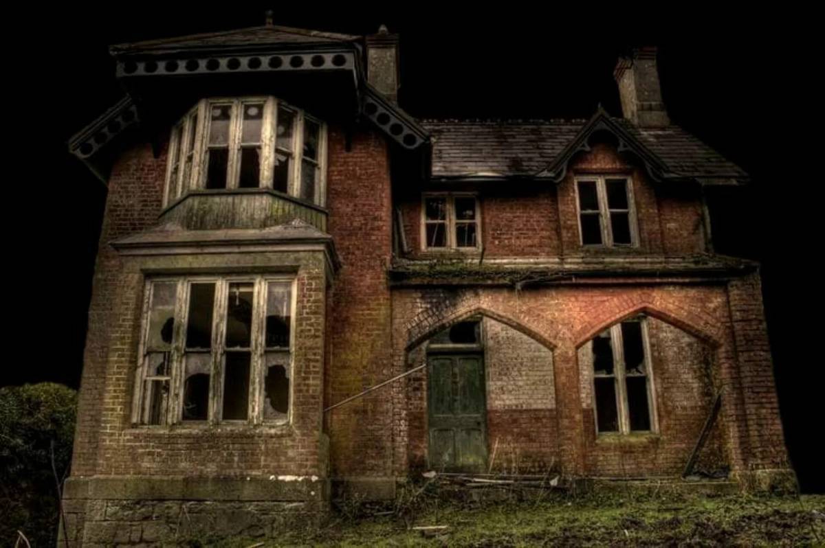 Дом с привидениями #16