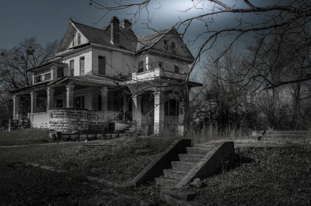Дом с привидениями #36