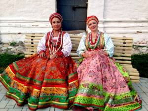Раскраска женский народный костюм русский #27 #306493