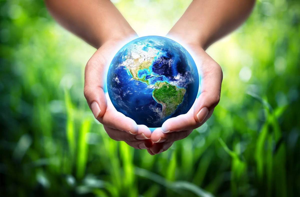 Давай думать о нашей планете. Планета в наших руках. Земной шар в руках. Планета в руках экология. Защита природы.