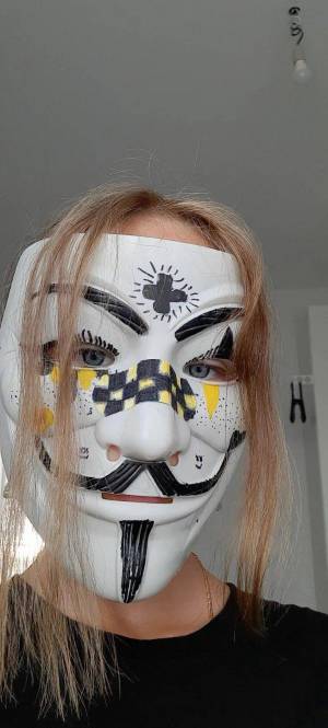 Раскраска идеи для маски анонимуса #19 #325352