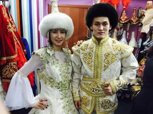 Раскраска казахская национальная одежда #7 #330446