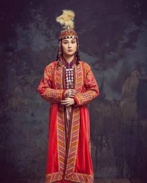 Раскраска казахская национальная одежда #20 #330459