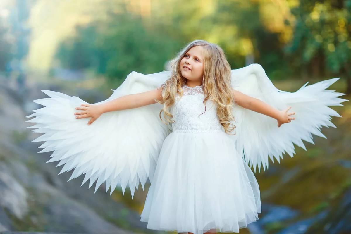Ангела с крыльями для детей #6