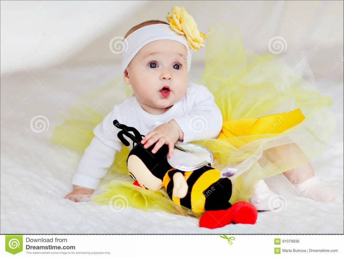 Малыш в желтом #35