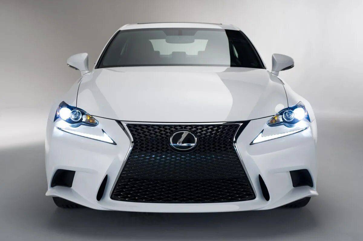 Lexus is 250 2021