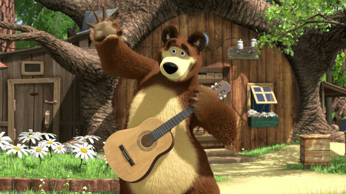 Песня маши и медведь в лес приходит. Медведь с мультфильма Маша и медведь. Маша и медведь 2008. Маша и медведь 2009 2018.